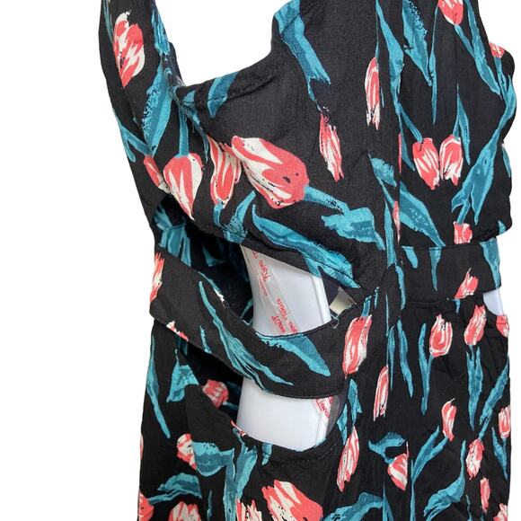 Flying Tomato Sleeveless Side And Back Cutout Halter Mini Dress Floral Print M - Picture 15 of 16